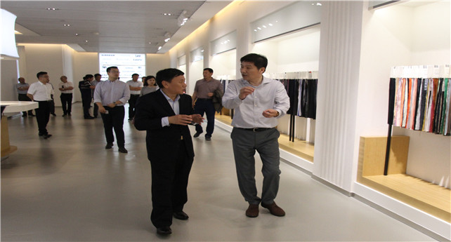 中泰黨委書記、董事長(zhǎng)王洪欣一行到集團(tuán)考察交流.jpg